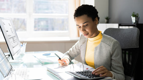 lady working on expense reports